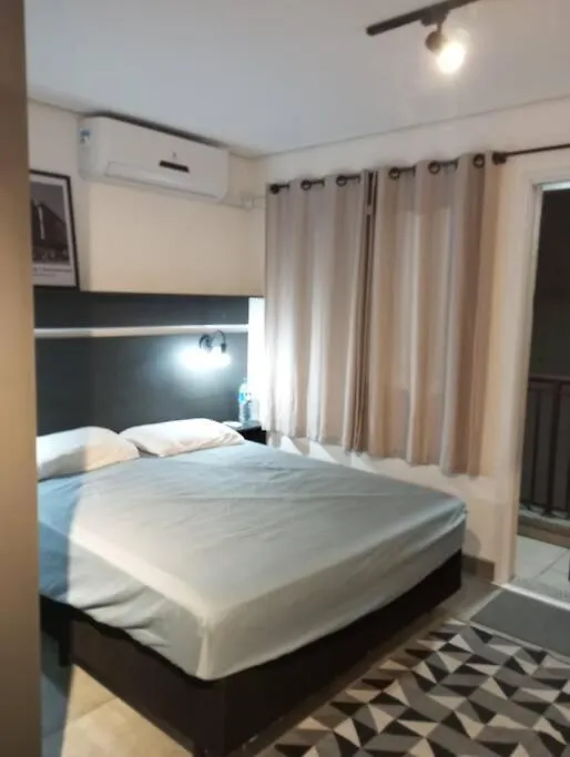 Studio Master No Centro De Sao Paulo, Com Garagem Gratis, Ao Lado Do Metro E 25 De Marco 0*,